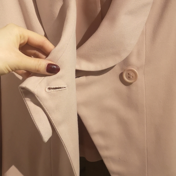 Chic Pink Martini Blazer - Picture 4 of 6